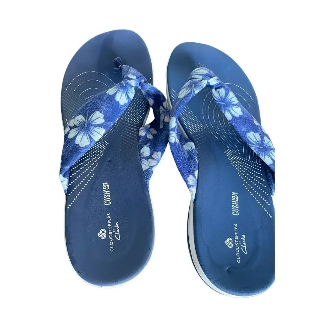 Women’s Clarks Aria Gibson Blue Floral Fabric Thong Sandals Size 10